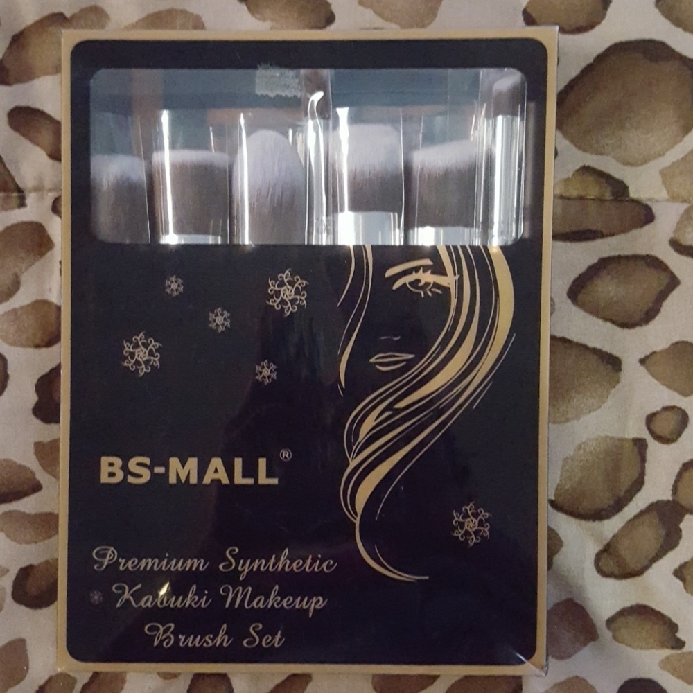 NIB 10 pc Synthetic brush set